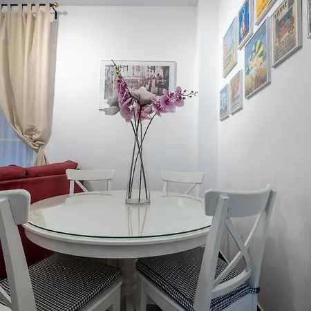 Centrico En Apartament Kadyks
